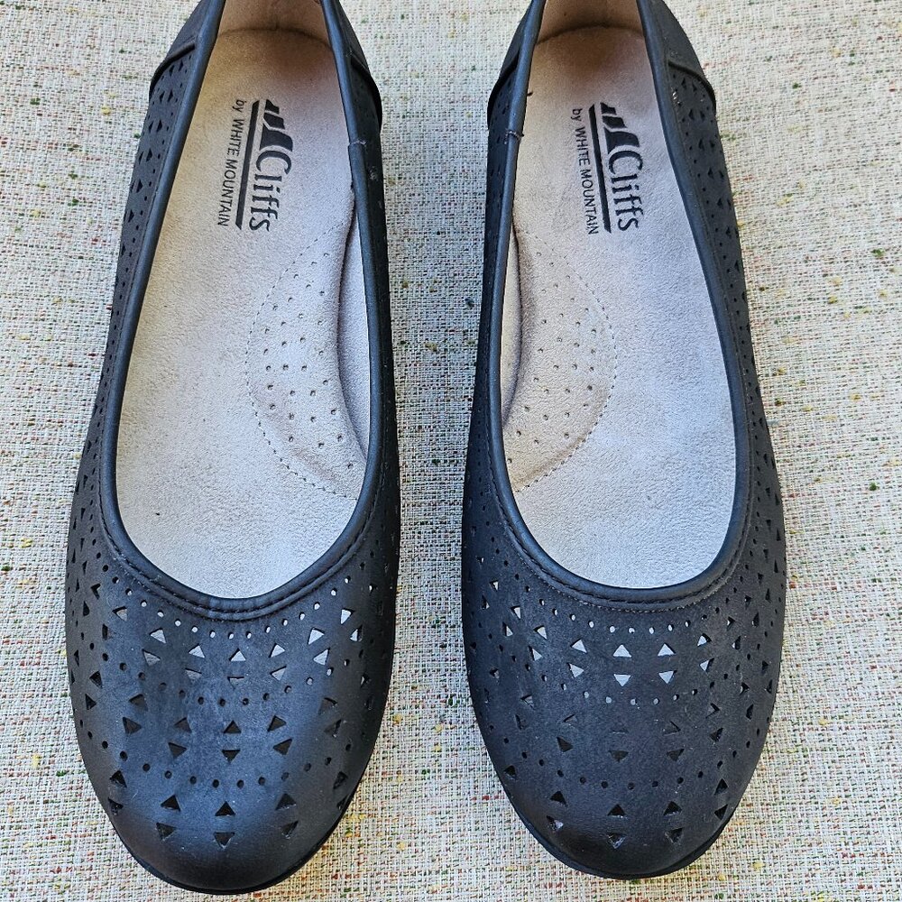 Cliffs by White Mountain Flats Women 7.5 Comfort ballet Black Shoes